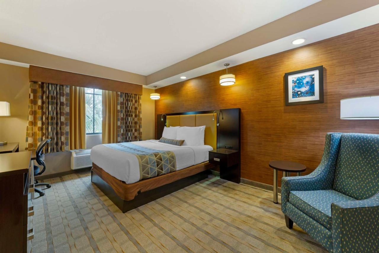 Country Walk Best Western Plus Miami Executive Airport Hotel And Suites מראה חיצוני תמונה