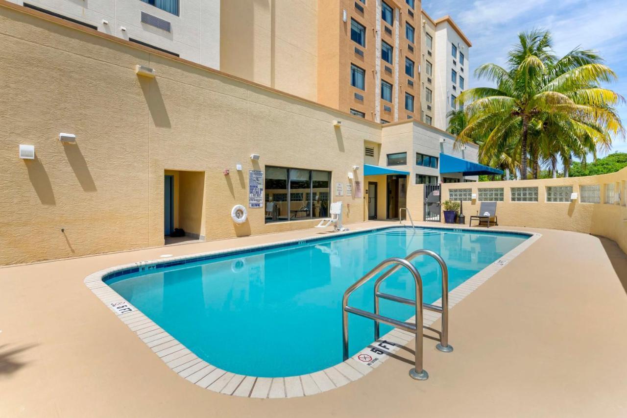 Country Walk Best Western Plus Miami Executive Airport Hotel And Suites מראה חיצוני תמונה