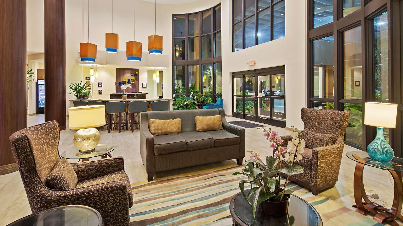 Country Walk Best Western Plus Miami Executive Airport Hotel And Suites מראה חיצוני תמונה