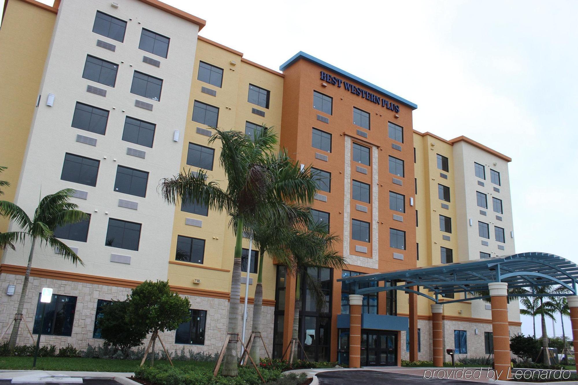 Country Walk Best Western Plus Miami Executive Airport Hotel And Suites מראה חיצוני תמונה