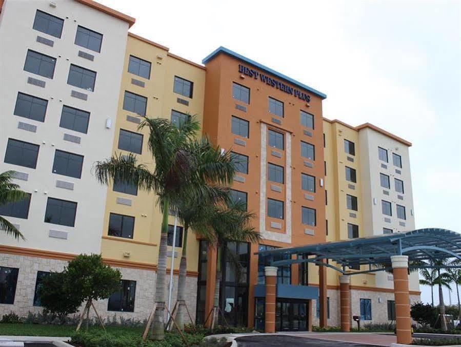 Country Walk Best Western Plus Miami Executive Airport Hotel And Suites מראה חיצוני תמונה