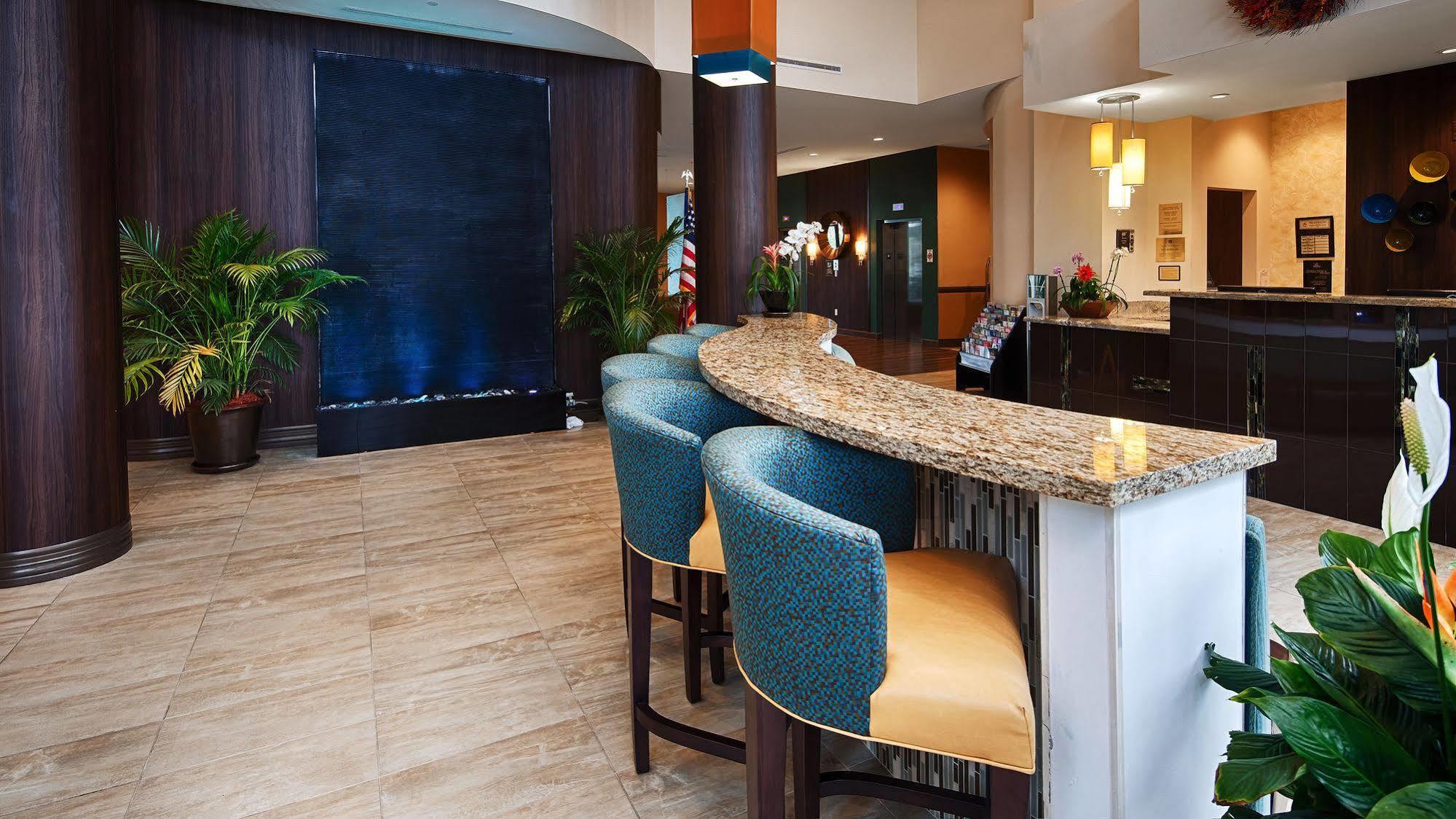 Country Walk Best Western Plus Miami Executive Airport Hotel And Suites מראה חיצוני תמונה